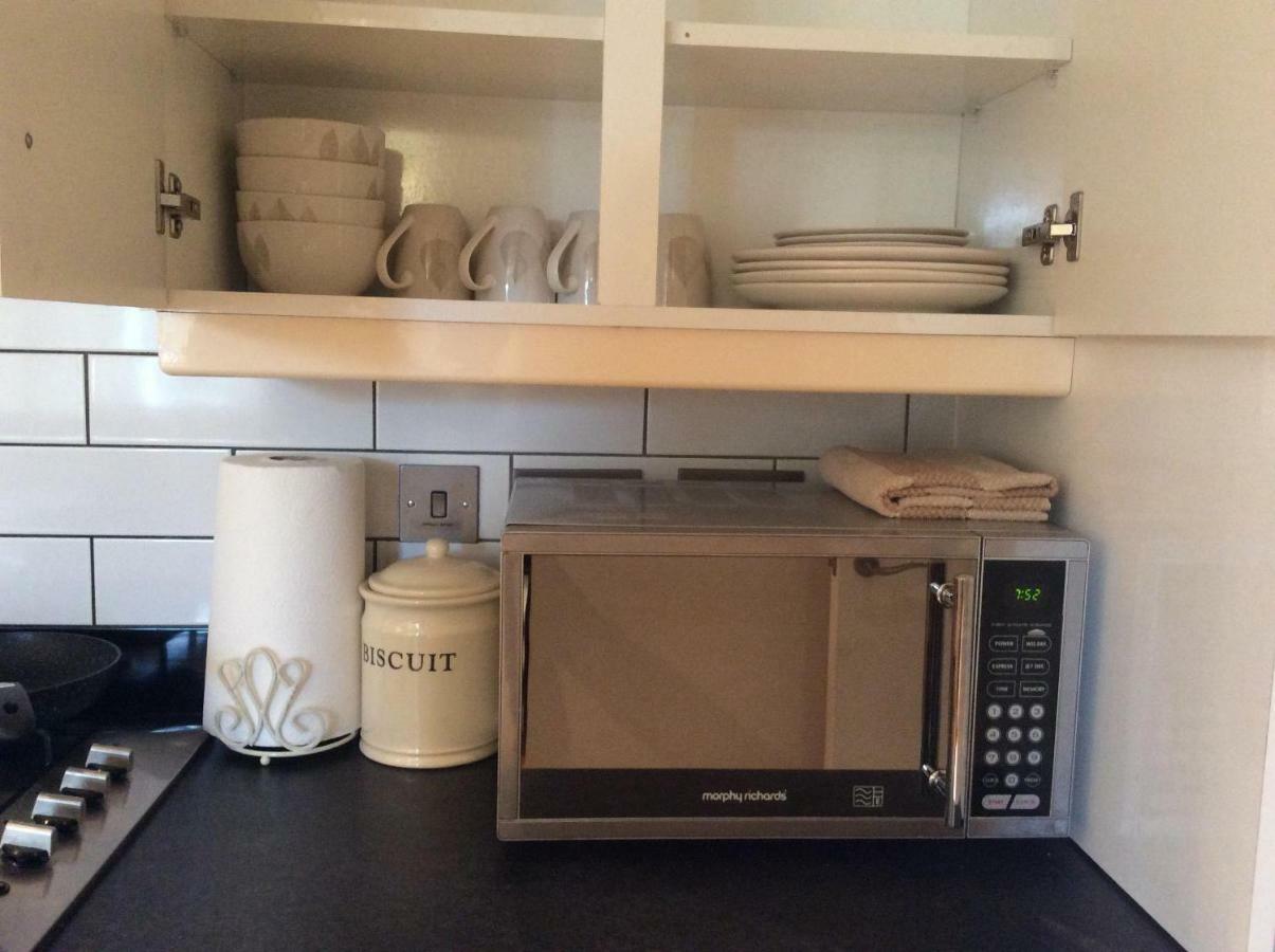 Modern Flat Apartment วัตฟอร์ด ภายนอก รูปภาพ